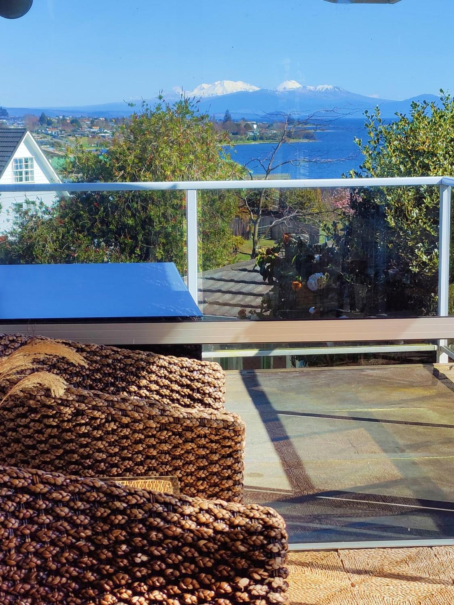 Delight In Birch-Lake View Holiday Home Taupo Bagian luar foto